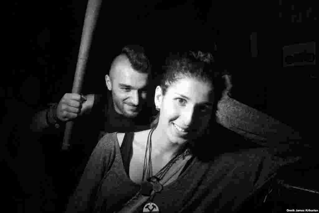 "Мне не просто нравятся байкеры Cross Riders, я их люблю. Мы – одна большая семья", – шутит Кети Миндиашвили, бармен в клубе