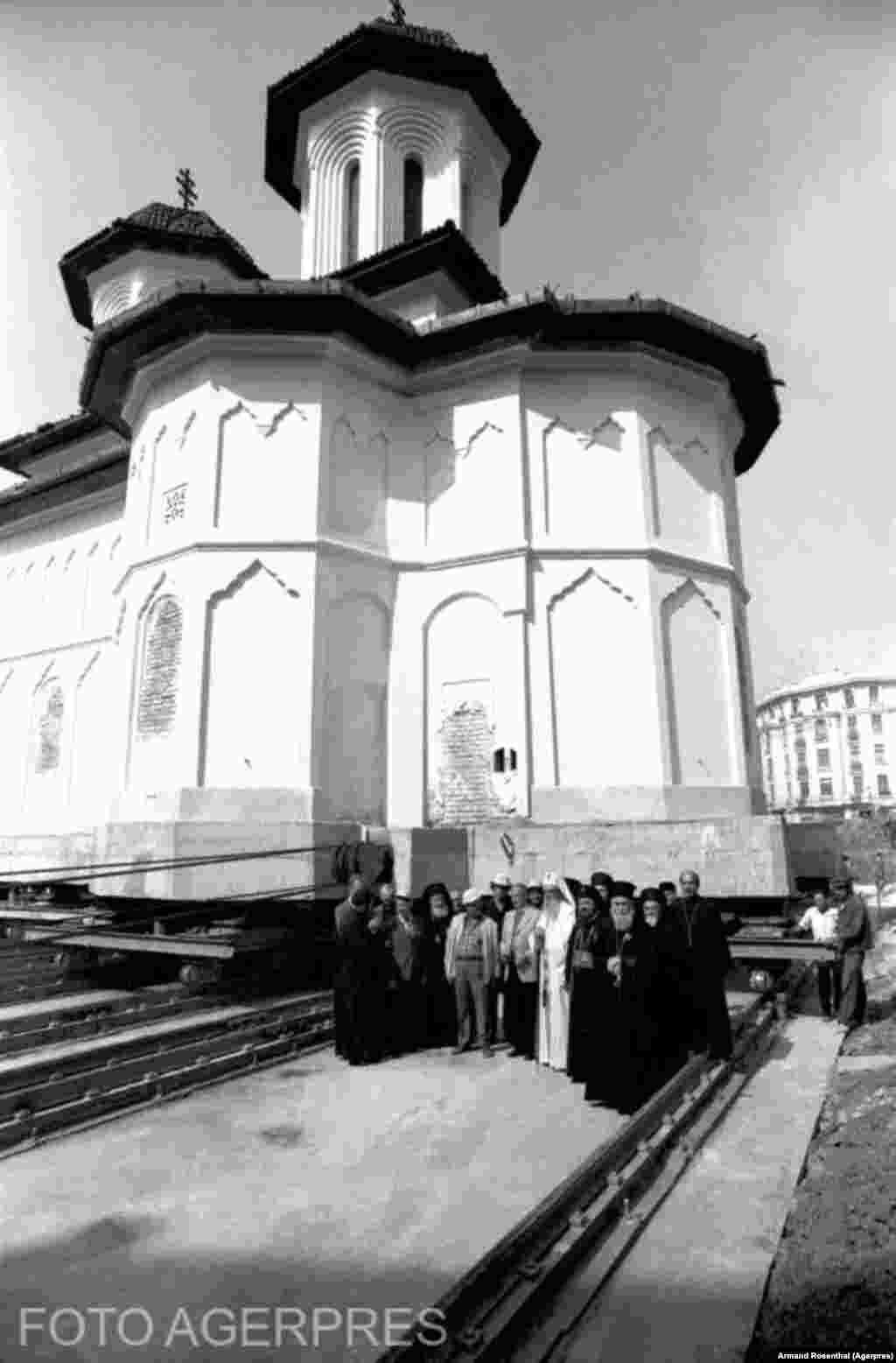 За время перестройки Бухареста власти снесли 24 церкви На фото – церковь Олари
