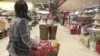 Жители Эстонии пытаются экономить на продуктах в условиях роста цен. Что они делают? 