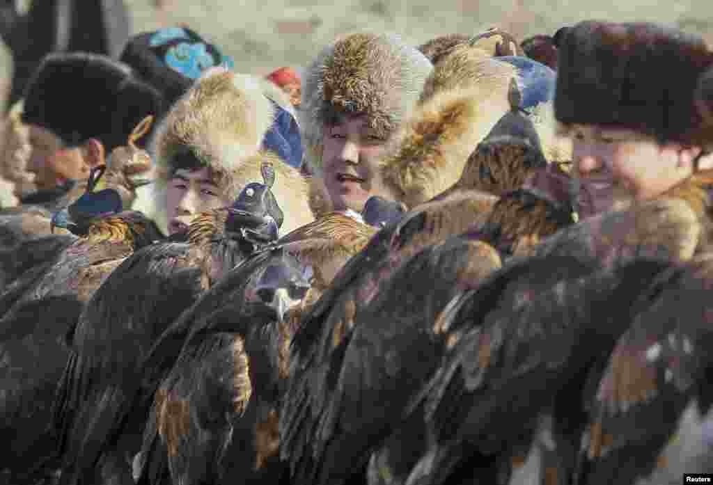 Охота с ловчими птицами – семейное ремесло. Кусбеги передают секреты и традиции своего дела из поколения в поколение